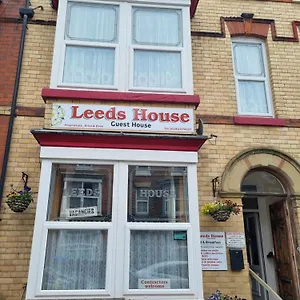 https://leeds-house-guest-house.yorkshirehotels.net